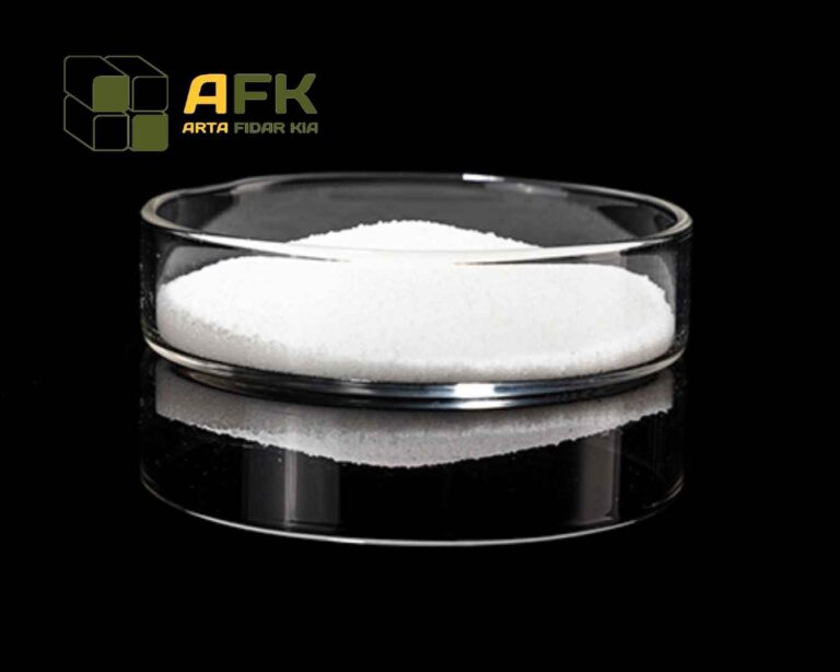 داتم (Diacetyl Tartaric Acid Esters of Mono- and Diglycerides) که به اختصار DATEM 80% نامیده می‌شود، یک امولسیفایر پرکاربرد در صنعت نانوایی و غذایی است. این ماده برای بهبود ساختار و بافت نان، کیک، و سایر محصولات خمیری استفاده می‌شود و به‌خصوص برای افزایش حجم، افزایش ماندگاری و بهبود کیفیت نان‌ها و محصولات حجیم مؤثر است.